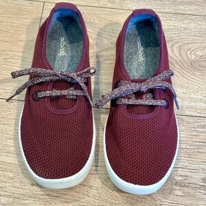 Allbirds Tree Skipper in Maroon- Men’s Size 8/ Women’s Size 9.5